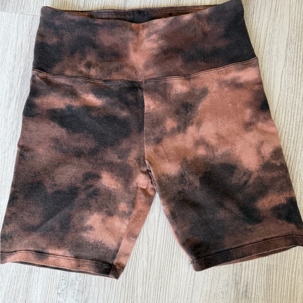 Hollister Ultra High Rise bike shorts- Brown & Black